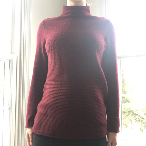 c a s h m e r e  c h a r t e r  c l u b - Picture 3 of 6